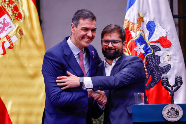 Presidente Gabriel Boric y su par de España, Pedro Sánchez.