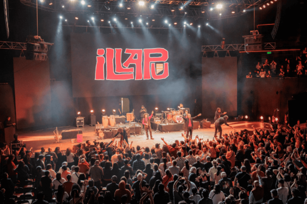 Fotografía general de uno de los conciertos de la banda Illapu