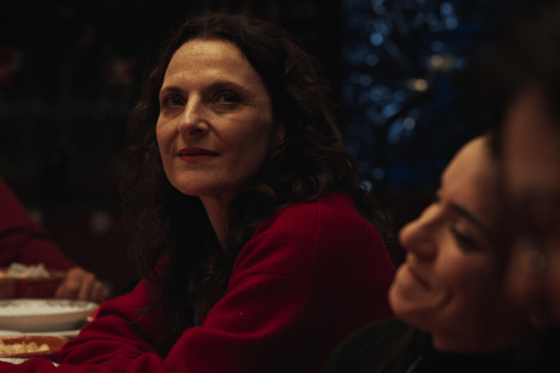 Frame de Antonia Zegers en "Los Tortuga"