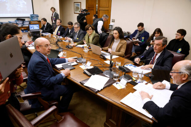 Comisión del Senado debate proyecto de eutanasia
