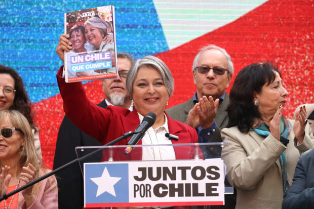 Jeannette Jara entrega lineamientos de su programa de Gobierno. Imagen: Agencia ATON.