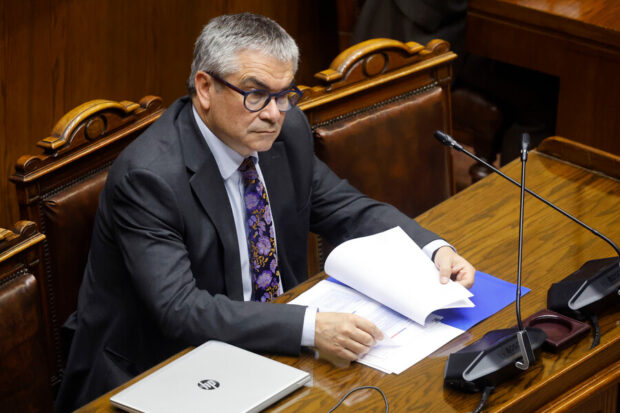 Mario Marcel durante sesión en el Senado. Sebastian Cisternas/Aton Chile 