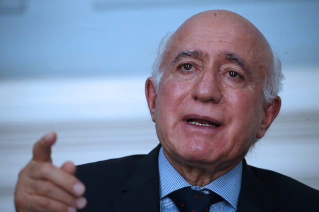 El exembajador Nelson Hadad. Javier Salvo/Aton Chile