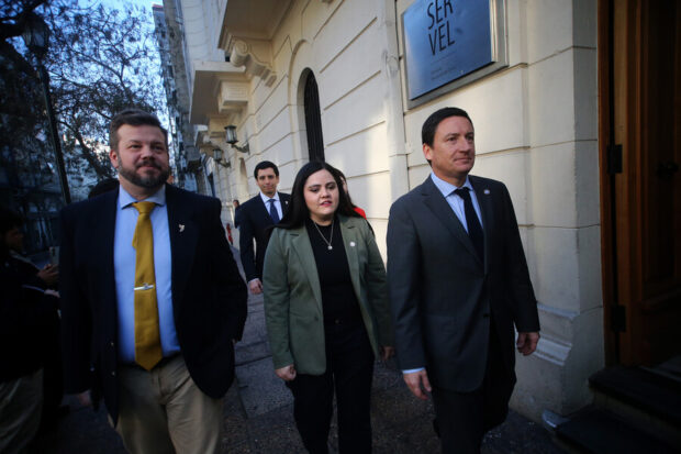 Inscripción ante el Servel del pacto parlamentario Cambio por Chile