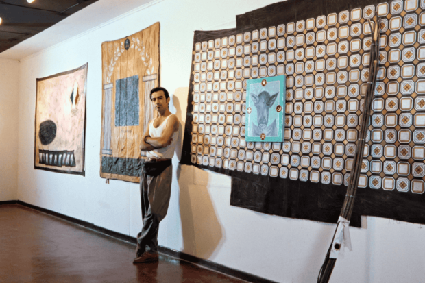 Segunda exposición del artista Arturo Duclos, bautizada como "Las isla de los muertos", en la galería Ojo de buey, Santiago, 1989 