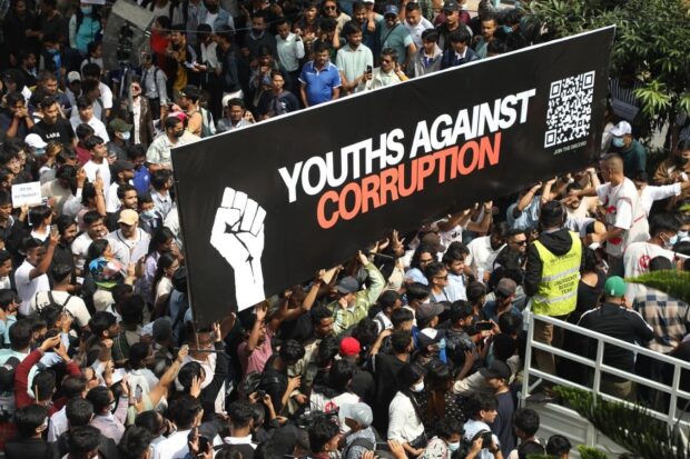 "Jovenes contra la corrupción", una de las consignas más repetidas