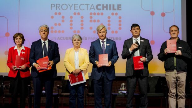 Candidatos Presidenciales en Proyecta Chile 2050.