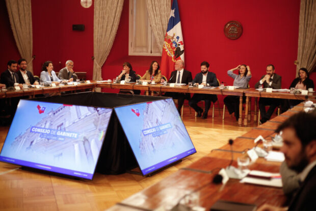 Presidente Gabriel Boric encabeza Consejo de Gabinete en La Moneda. Foto: Aton. 