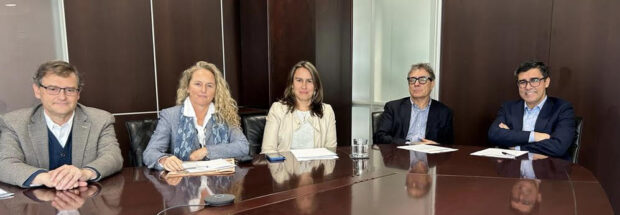 Grupo de Política Monetaria (GPM), compuesto por (de izquierda a derecha) Carlos Budnevich, Andrea Tokman, Eugenia Andreasen, Kevin Cowan y Juan Pablo Medina. 