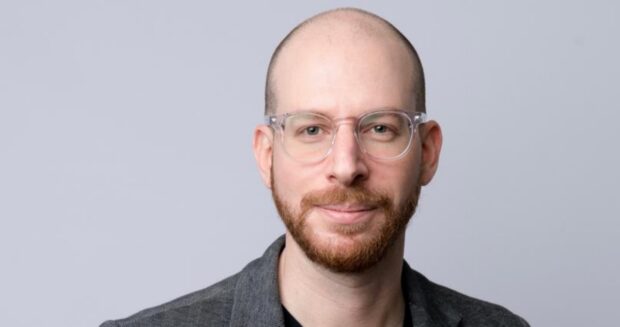 periodista e investigador brasileño Roberto Simon