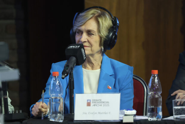 Evelyn Matthei en debate de la ARCHI