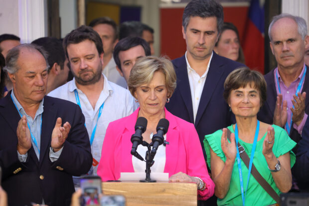 Santiago, 16 de noviembre 2025 La candidata a la presidencia Evelyn Matthei asume su derrota en las elecciones presidenciales. KARIN POZO/ATON