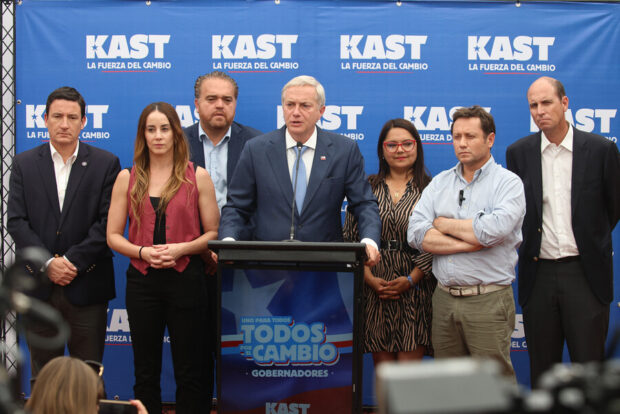 El Candidato Presidencial Jose Antonio Kast se reune con Gobernadores de Chile Vamos en su comando para crear instancias de trabajo en cara a la segunda vuelta Diego Martin /Aton Chile