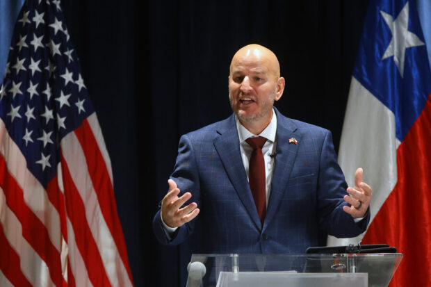 embajador de Estados Unidos en Chile, Brandon Judd. Foto: Jonnathan OyarzunAton Chile