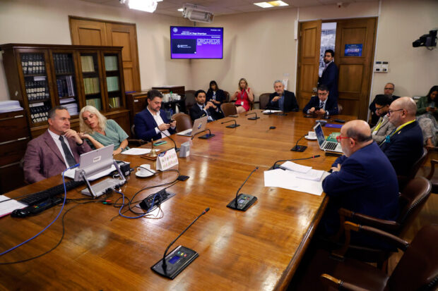 Comisión revisora acusación constitucional Diego Simpertigue. Sebastian Cisternas/Aton Chile 