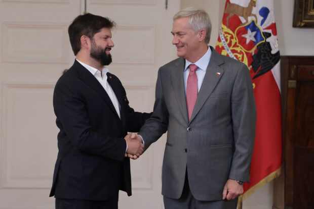 Gabriel Boric y José Antonio Kast. Dragomir Yankovic/Aton Chile 