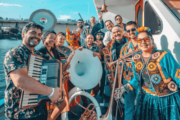 Banda Conmoción.
