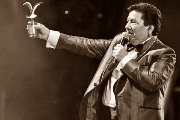 Tommy Rey, fundamental voz de la cumbia chilena.