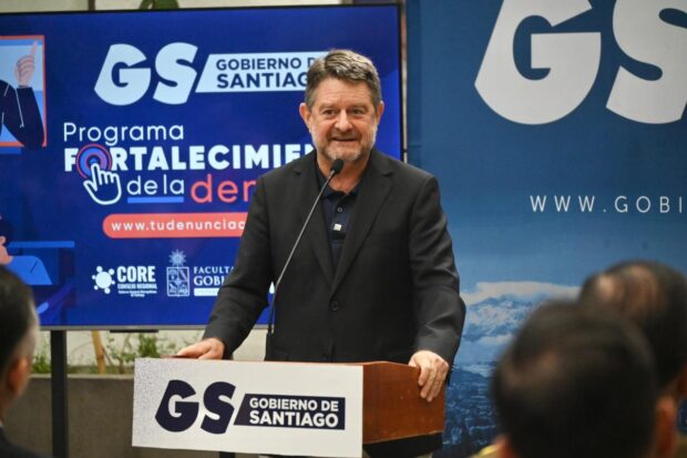 Gobernador de la Región Metropolitana, Claudio Orrego.