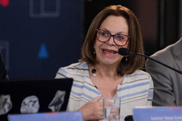 Directora del Demre, Leonor Varas, en la entrega de los resultados de la Prueba de Admisión Académica (Paes). 