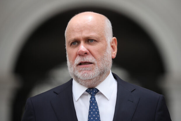 El Ministro del Interior, Alvaro Elizalde, realiza un punto de prensa luego de una reunion con Claudio Alvarado Dragomir Yankovic/Aton Chile.