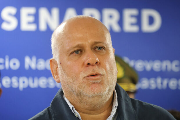 El Ministro del Interior, Álvaro Elizalde en reunion del Cogrid por incendios forestales en el sur del país. Foto: Jonnathan Oyarzun/Aton Chile.