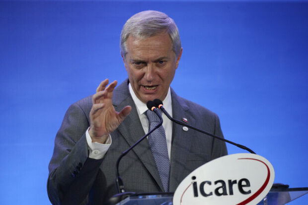 El Presidente Electo, José Antonio Kast, da su discurso en Icare frente a los lideres empresariales del país.