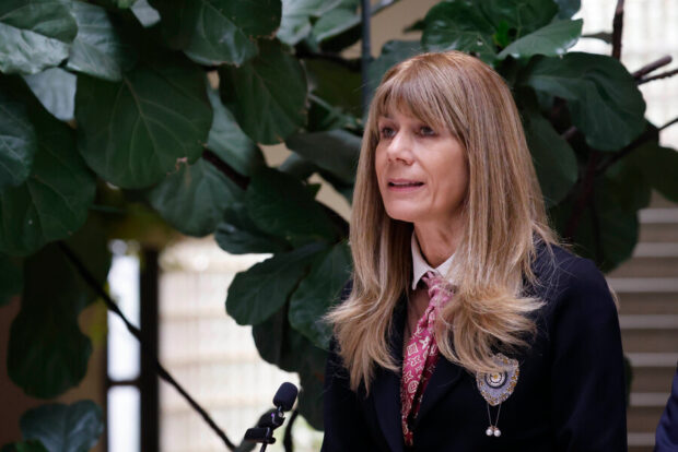 Punto de prensa de la senadora Ximena Rincón.