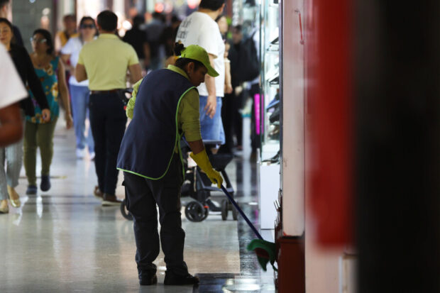 Empleo femenino, foto referencial. Foto: Jonnathan Oyarzun/Aton Chile.