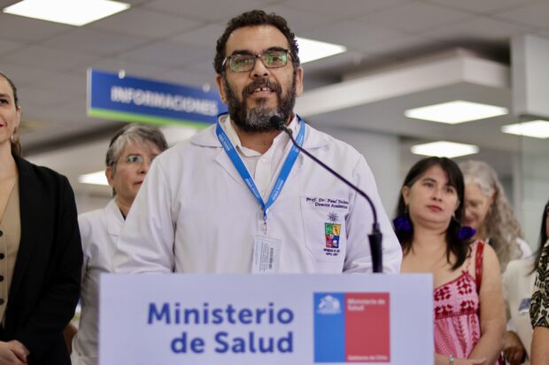 Director general (s) del Hospital Clínico de la U. de Chile, Dr. Paul Délano. Foto: Rodrigo Balladares M. / Ministerio de Salud.