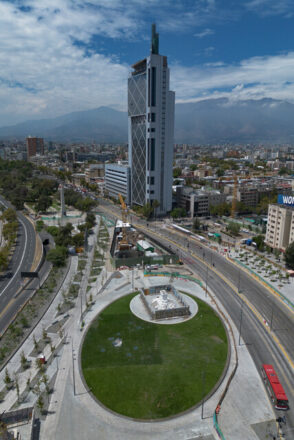 Vista aerea luego de la Visita inspectiva a las obras del Nudo Plaza Baquedano, que son parte del proyecto Nueva Alameda. Diego Martin /Aton Chile.
