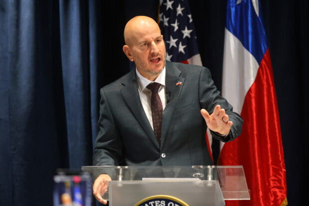 Punto de prensa del embajador Brandon Judd. Jonnathan Oyarzun/Aton Chile 