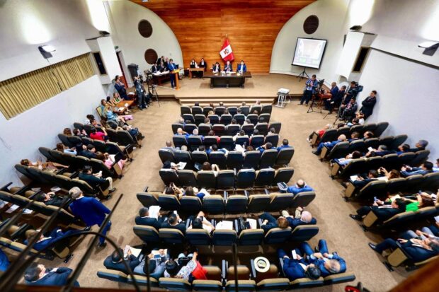 Sesión del congreso del Perú, debatiendo las mociones de censura en contra de José Jerí. X@congresoperu