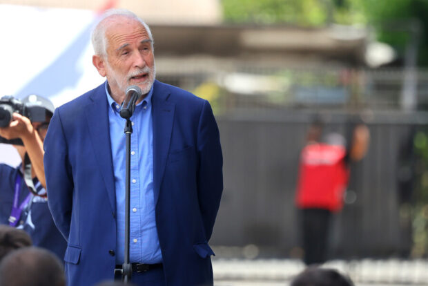 Ministro de Vivienda y Urbanismo, Carlos Montes. Foto: Jonnathan Oyarzun/Aton Chile.