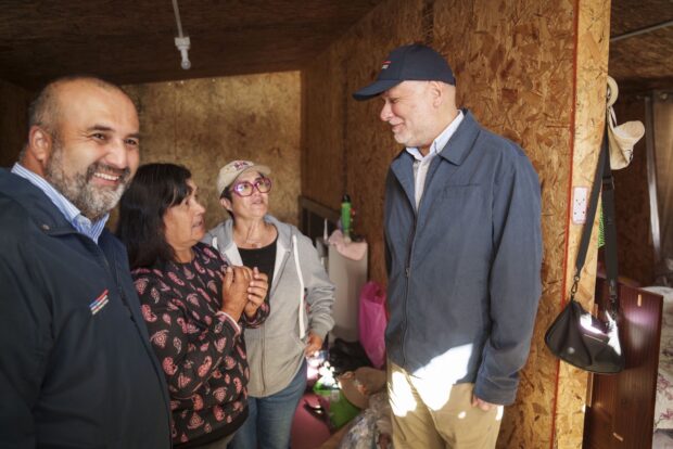 Ministro del Interior, Álvaro Elizalde, visita la comuna de Penco. Foto: @min_interior.