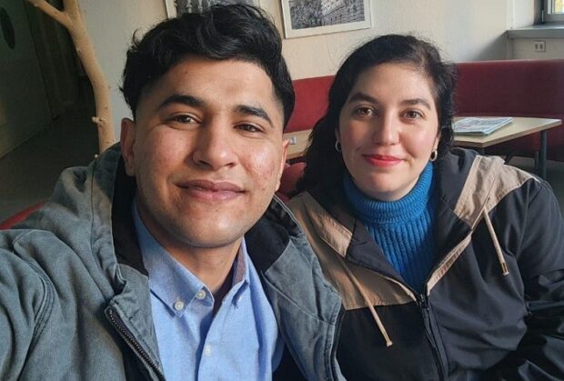 Foto de Salah previo a su rendición del examen B1 de alemán (nivel intermedio).