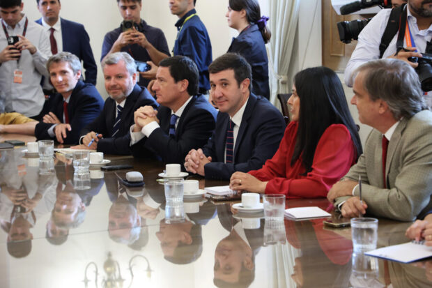 Presidentes de partidos oficialistas en comité político ampliado. Dragomir Yankovic/Aton Chile 