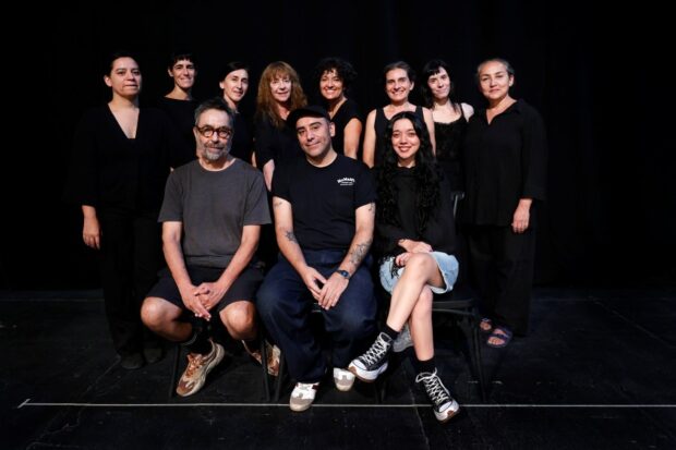 Elenco de la obra "La casa de Bernarda Alba". 