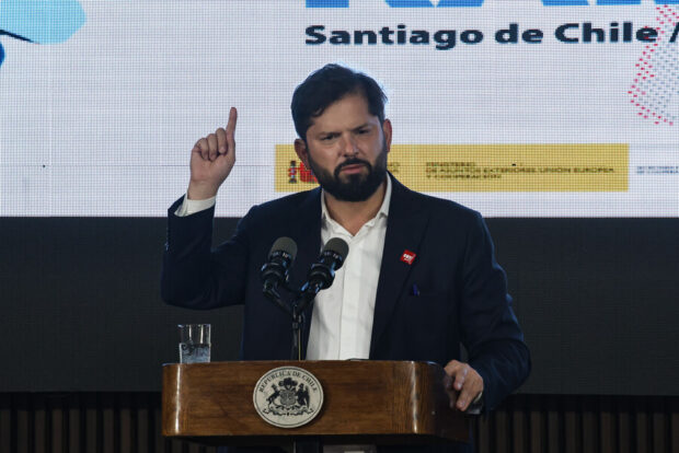 Presidente Gabriel Boric participa de la ceremonia de cierre del congreso internacional de Negociacion Ramal organizada por la Central Unitaria de Trabajadoras y Trabajadores. Diego Martin/Aton Chile.