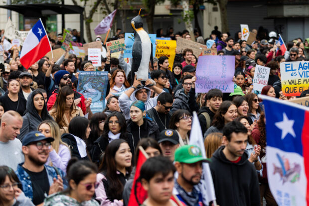 Marcha Sin agua no hay dignidad; sin lucha no hay justicia ambiental. Foto: Aton Chile.