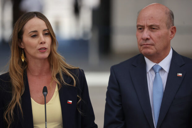 Punto de prensa de la vocera de Gobierno, Mara Sedini, junto al ministro de Hacienda, Jorge Quiroz. 