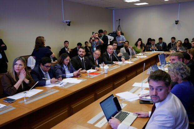El ministro de Hacienda, Jorge Quiroz, participa de la Comisión de Hacienda de la Cámara de Diputados.