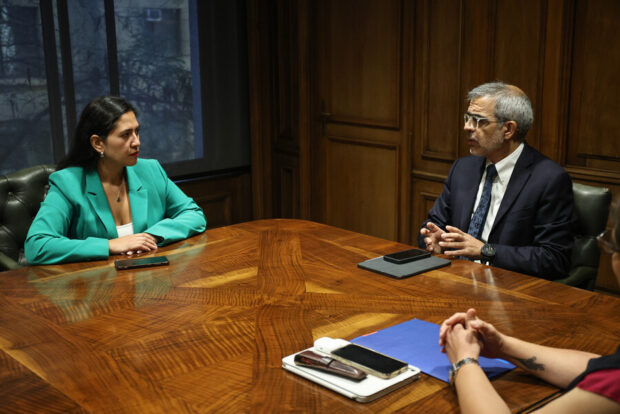 La alcaldesa Karina Delfino y el ministro de Seguridad Luis Cordero.