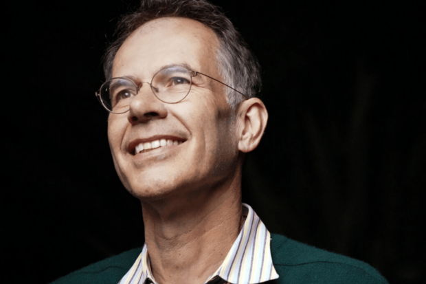 Guido Imbens, economista y Premio Nobel de Economía. 