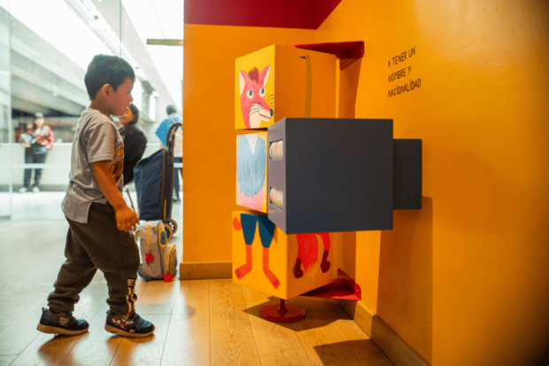 Niño jugando en el CCLM.