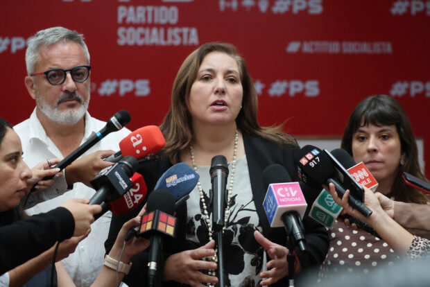 Juan Carlos Urzúa, Paulina Vodanovic y Constanza Martínez.