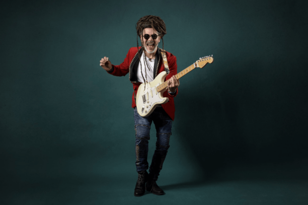 Quique Neira, músico y referente del reggae en Chile.