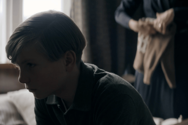 Frame de "Todos los males", película de Nicolás Postiglione.