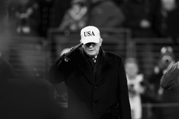 Donald Trump, presidente de los Estados Unidos en la ceremonia funebre de los soldados muertos en Oriente Medio