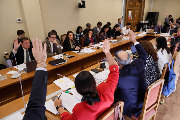 Votación en la Comisión de Educación de la Cámara de Diputados.